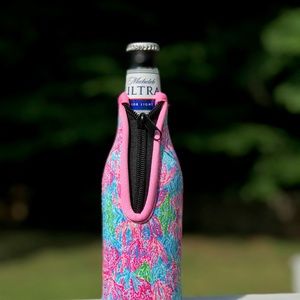 SET OF FOUR NEOPRENE BEER KOOZIES, CORAL